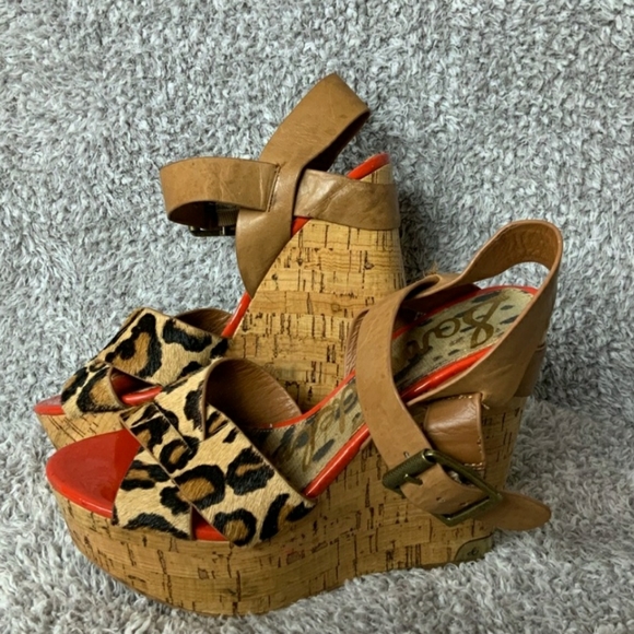 Platforms - Picture 2 of 4